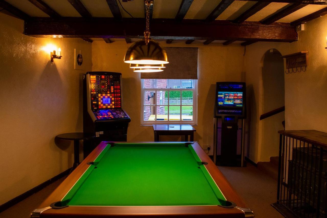 The Lion Hotel Llansantffraid-ym-Mechain Eksteriør bilde